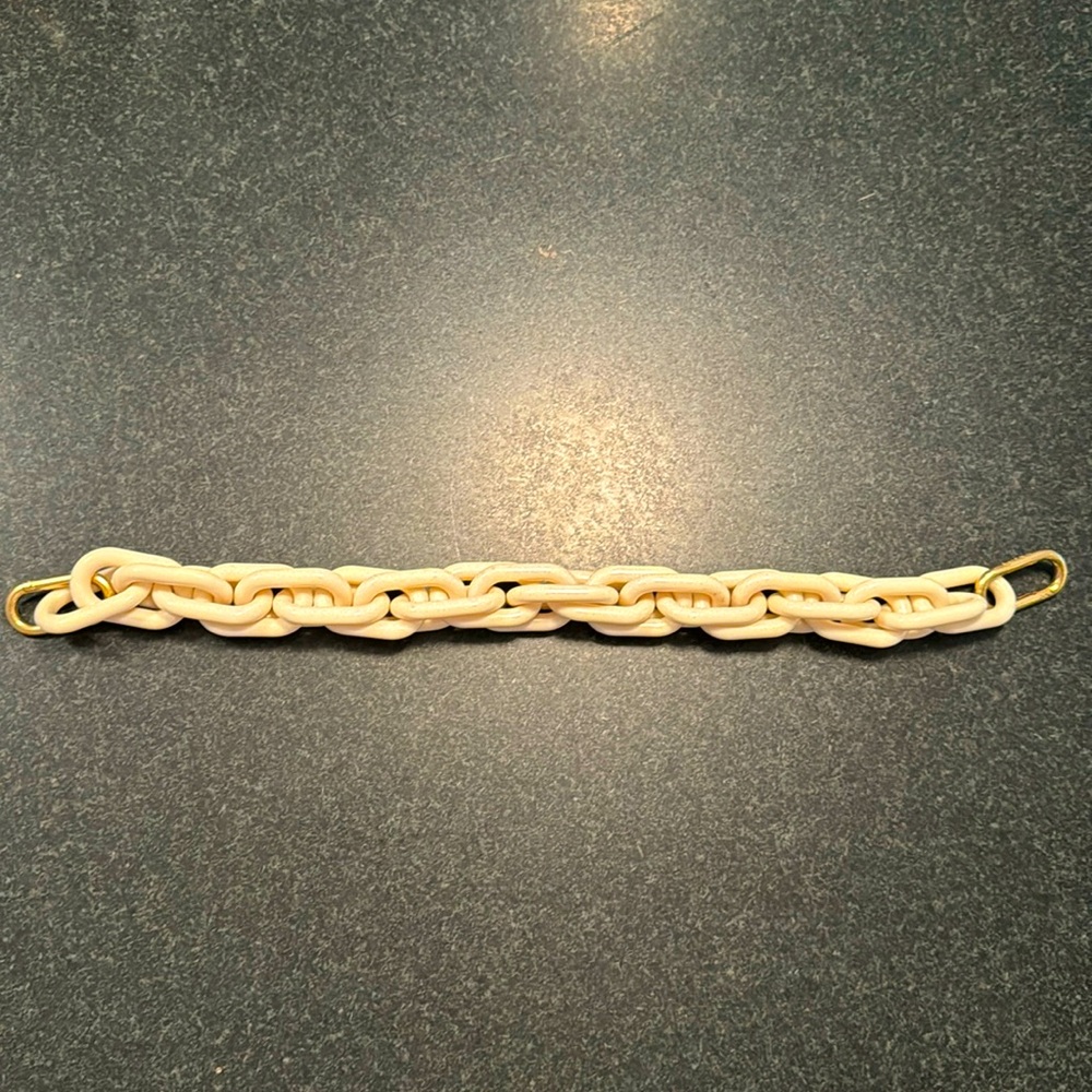 NWOT Clare V Shortie Resin Strap in Cream